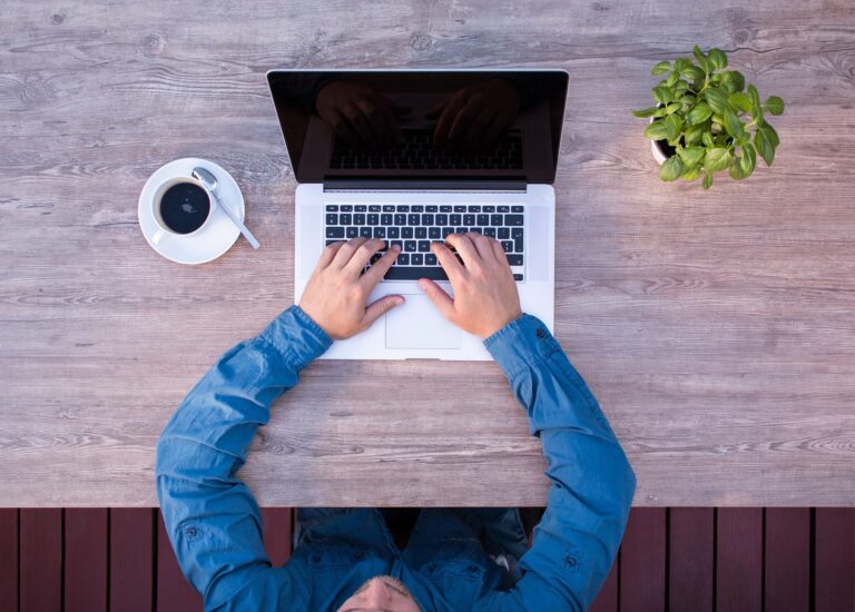 5 Benefits of a Work-From-Home Medical Coding Job